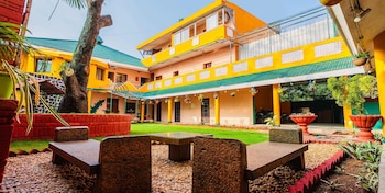 La Courtyard,Kottakuppam,2 star