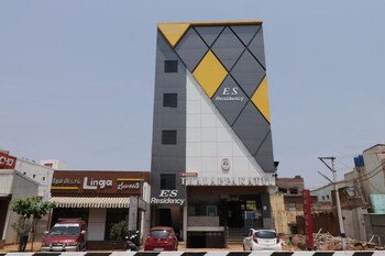 Es Residency,Periyakulam>>Andipatti,2.5 star