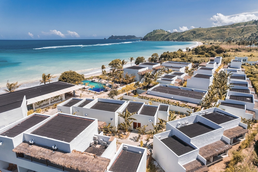Amber Lombok Beach Resort By Cross Collection,Kuta>>Central Lombok Regency,4 star
