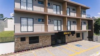 Naim Hotel,Joaquim Messias>>Capitolio,3 star