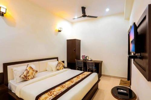 The Kamla Palace,Belanganj>>Agra,3 star