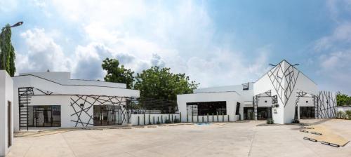 d la torre hotel