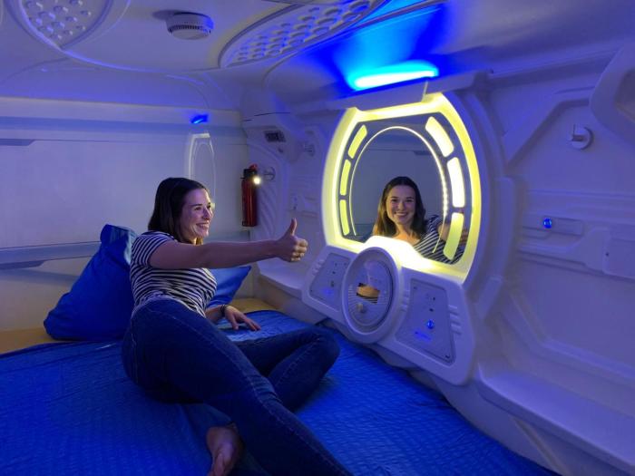 space night hostel