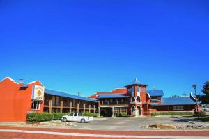 Canadian Courts Motel,,1 star