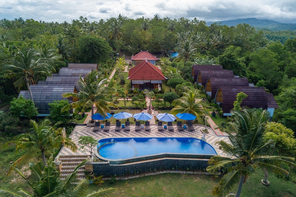 penida sunset ocean view bungalows