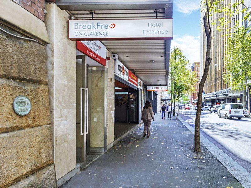 breakfree on clarence