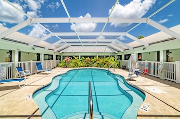 Everglades Adventures Hotel Suites By Ivey House,,2.5 star