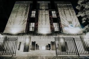 D'paragon Pogung F,,0 star