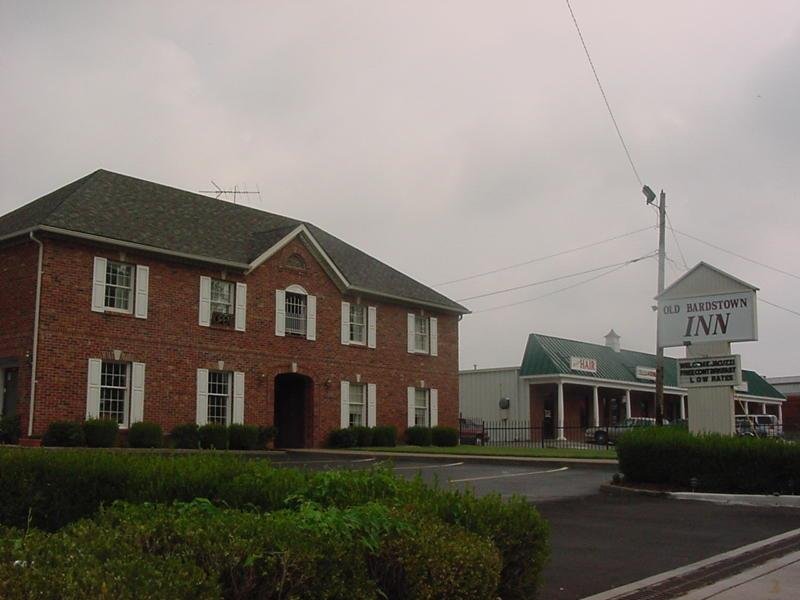 Old Bardstown Inn