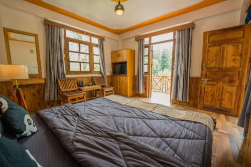 room-image