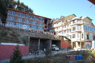 Hotel Royal Residency,Khajjiar,3 star