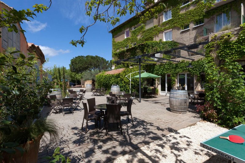 Les Vignes Blanches,Near Musee Auguste Jacquet,3 star