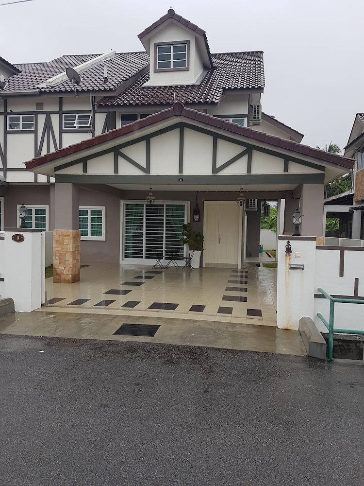 Sitiawan Homestay,Pangkor Island>>Lumut,3 star