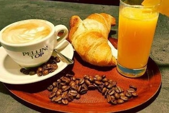 The Apartment No 2 The Old Red King Pub,Glossop>>Bury,0 star