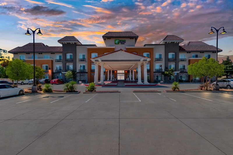 holiday inn express hotel and suites banning by ihg