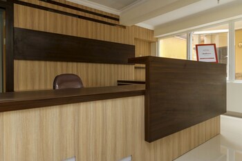 reddoorz plus near palembang square mall