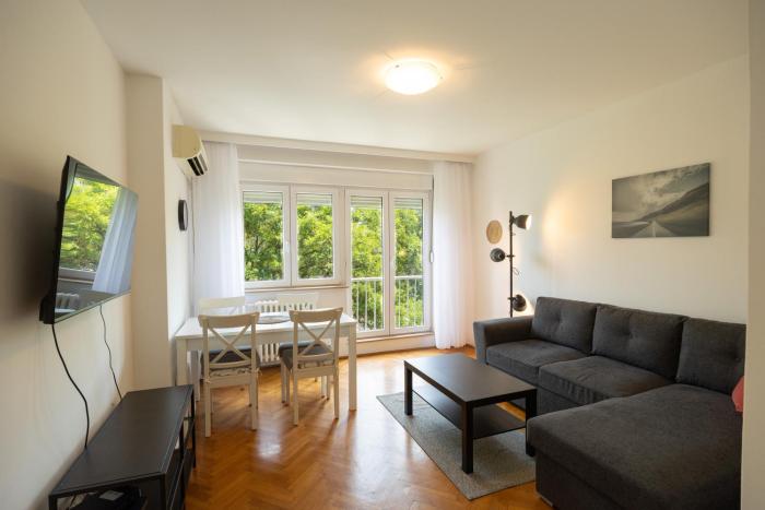 belgrade center apartment iii