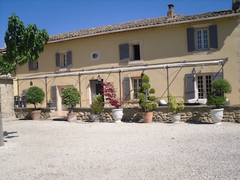 Mas Dansavan Chambres D'hotes,Luberon Regional Park>>Avignon,3 star