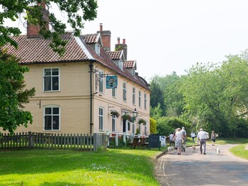Buckinghamshire Arms,Blickling>>Aylsham,3.5 star