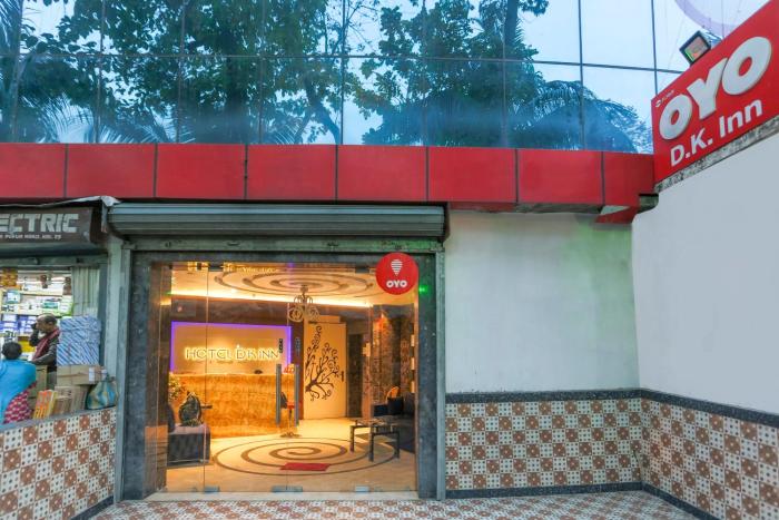 Oyo 11368 Dk Inn,86C, Manohar Pukur Rd, Near Deshapriya,3 star
