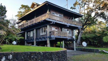 volcano acres ranch bandb