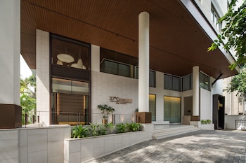 37Th Crescent Hotel,Gandhi Nagar,4 star