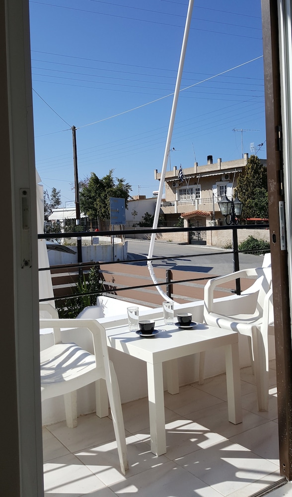 Koukounari 2 Rooms,Agistri>>Aegina,1 star