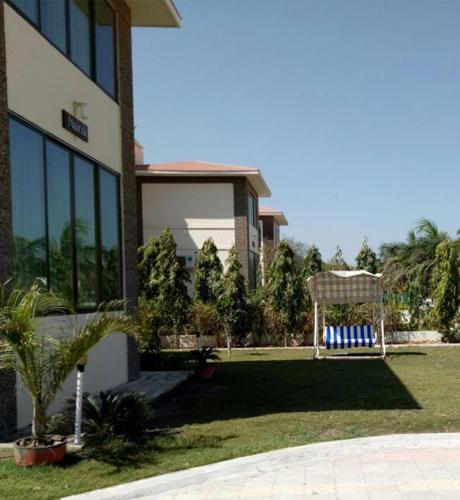 7 seasons resort and spa