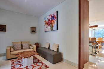 Cempaka 3 Villa 6 Bedrooms With A Private Pool,Cimenyan>>Bandung,3.5 star