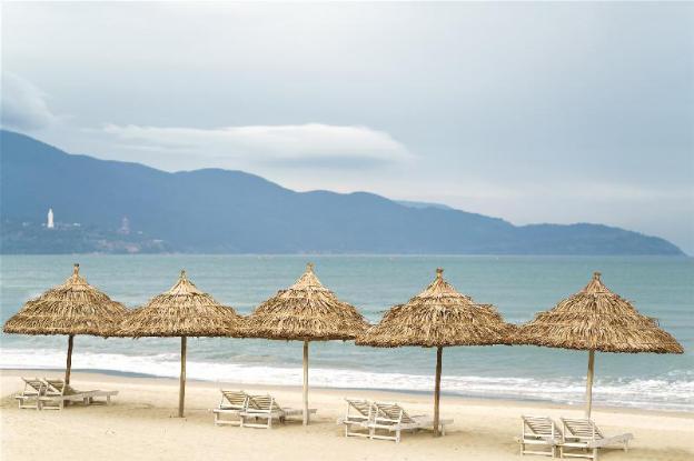 ocean resort 4 bedrooms danang living