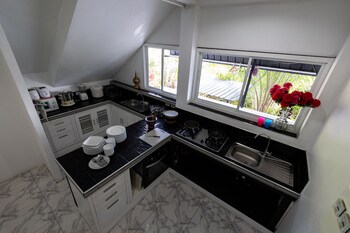 Private Pool Villa For Family & Friends,Phuket>>Chalong,3 star