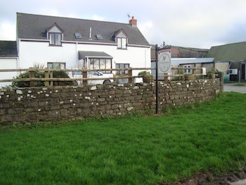 The Farmhouse Lochmeyler,Haverfordwest>>Brawdy,3.5 star