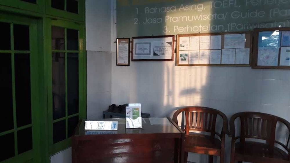 Bromo Indonesia Travel,East Java>>Probolinggo,2.5 star