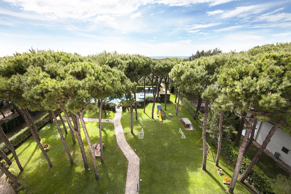 Aparthotel La Pineta,Jesolo>>Eraclea,4 star