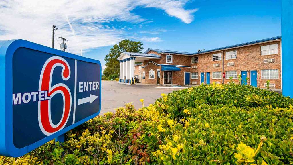 motel 6 east ridge tn