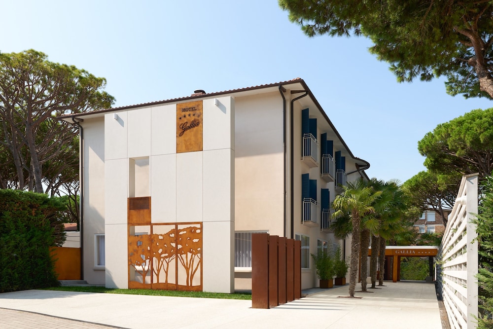hotel and resort gallia