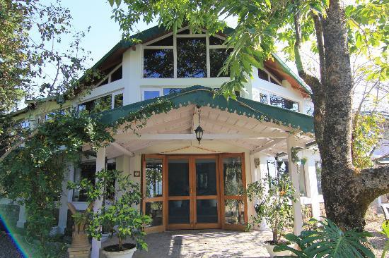 Two Chimneys Lodge,Nainital>>Bhimtal,3 star