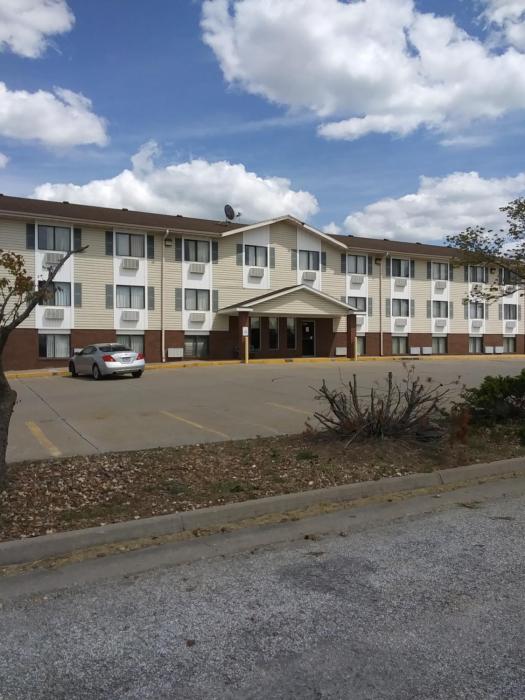 Super 8 By Wyndham Kingdom City,Columbia>>Boone County,2 star