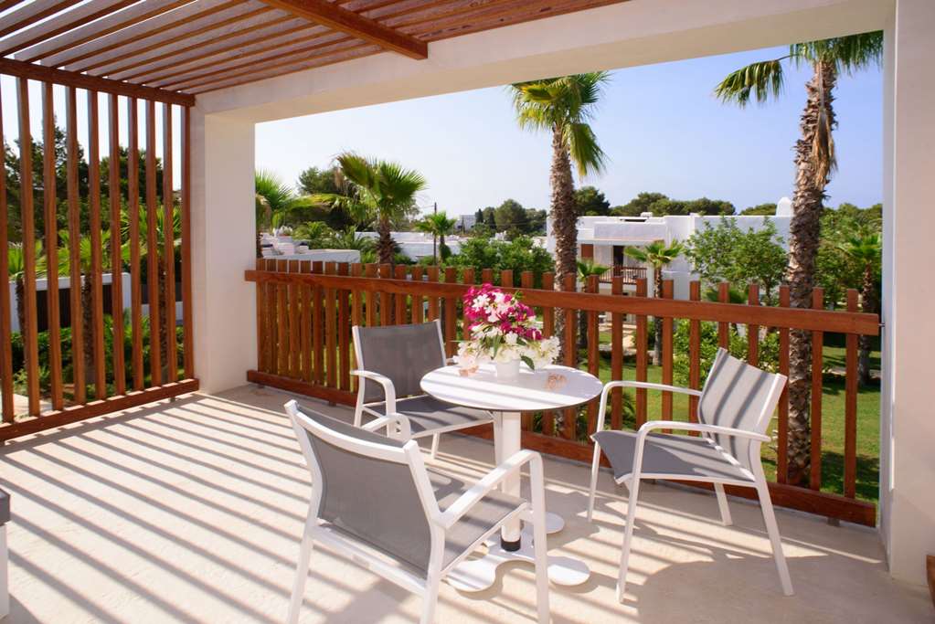 Cala Llenya Resort Ibiza,Cala Llenya>>Balearic Islands,3.5 star
