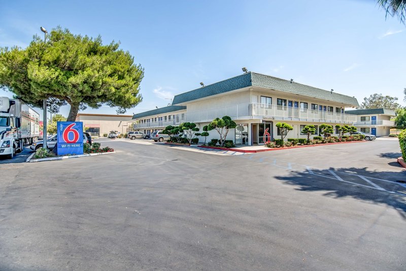 Super 8 By Wyndham Tracy,Lathrop>>Banta,2 star