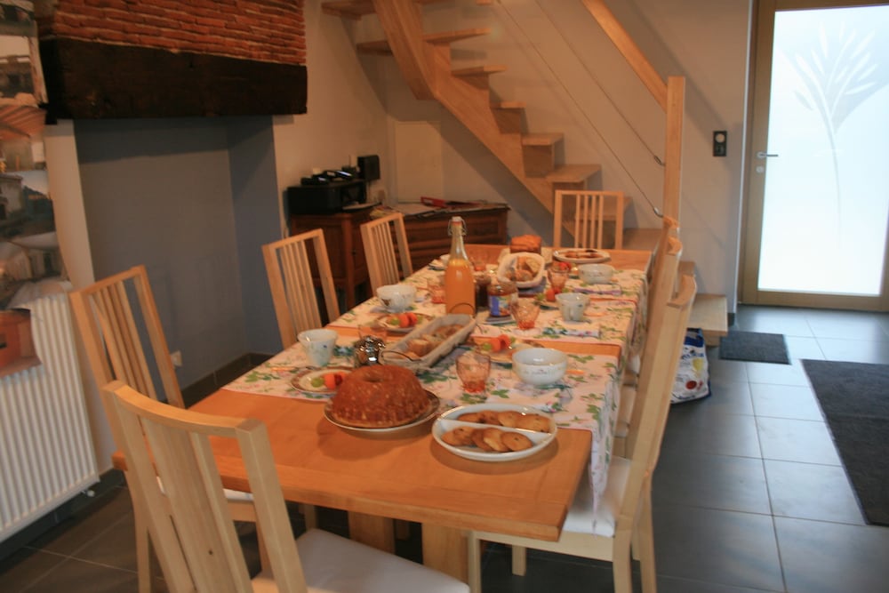 Chambres D'hotes Les Galaines,Availles-Limouzine>>Abzac,1 star