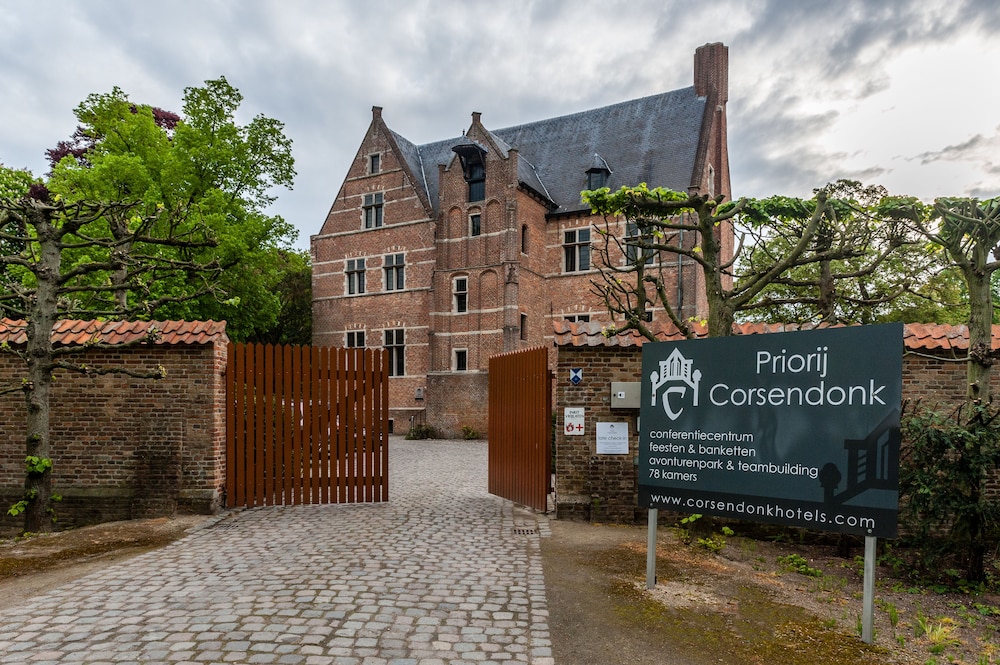 Priorij Corsendonk,Kasterlee>>Antwerp,3 star