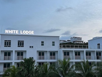 White Lodge,Kuah>>Kedah,2 star