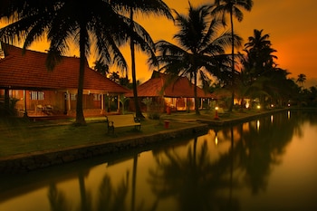 Kondai Lip Backwater Heritage Resort,,4 star