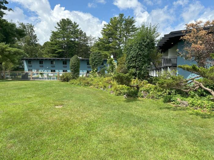 Hotel Vervana, Trademark Collection By Wyndham,Vermont>>Bennington,3 star