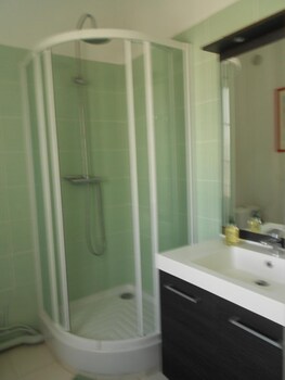 La Tour De Lavalette,Charente>>Angouleme,1 star