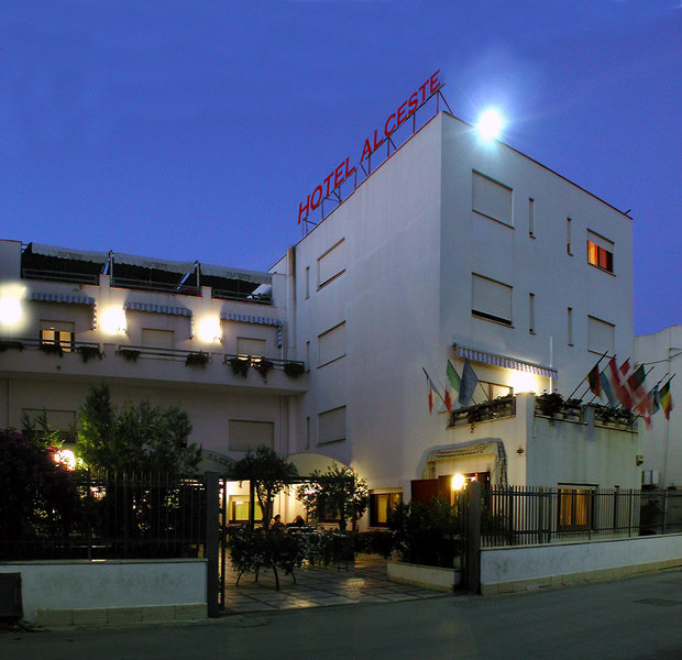 hotel alceste