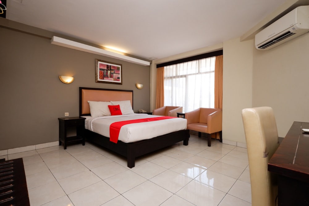 reddoorz plus singosari raya