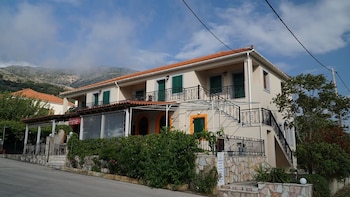 Studio Apartments A Breath Away From Myrtos By Prime,Kefalonia>>Cephalonia,0 star