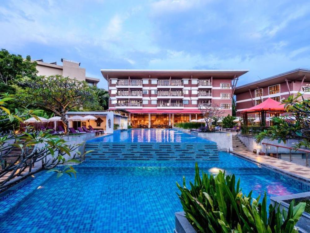Peach Blossom Resort,Near Dino Park Mini Golf,4 star